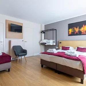 Hotel Montovani, Brugia